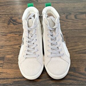 Vintage Havana White High-Top Sneakers with Green Accents